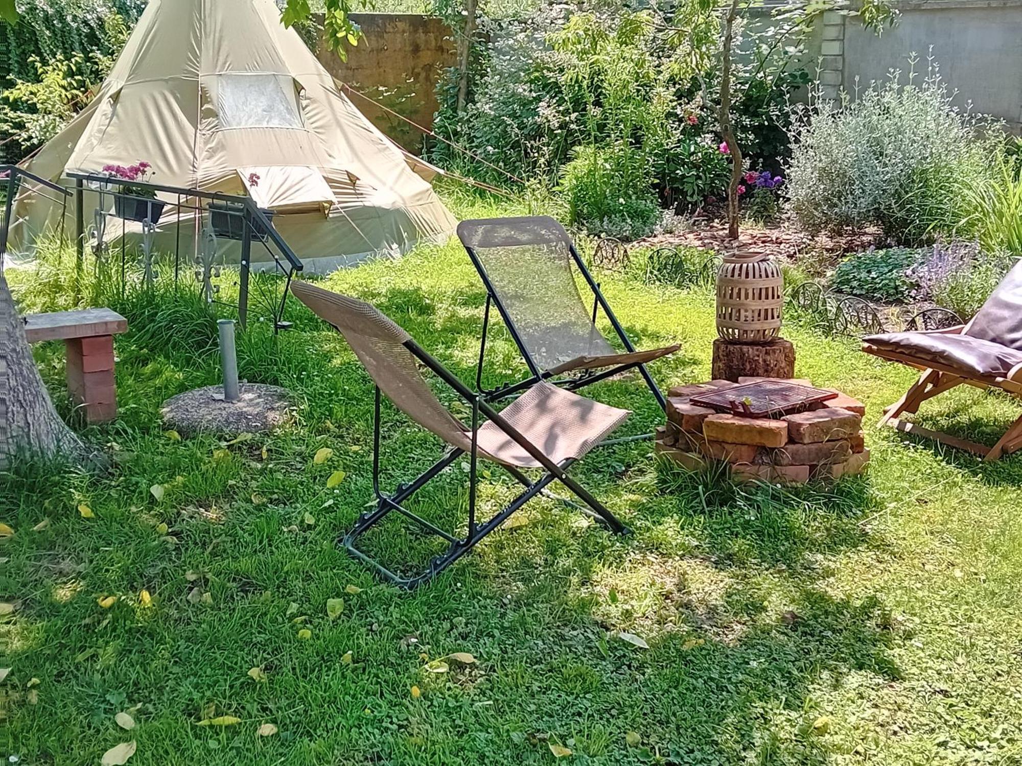 Indian Tent Tipi In Shared Lot And Shared Bathroom Mrse Exteriör bild